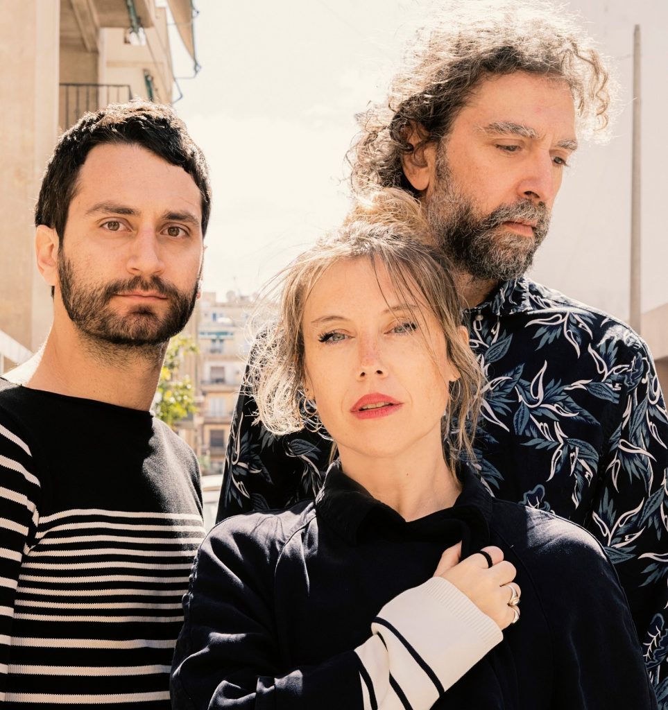 ΕΛΣ: «Ένας όμηρος» του Θεοδωράκη και τα πολιτικά τραγούδια του Μπλίτσταϊν