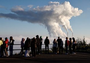 EE: Επιτέλους συμφωνία για την κλιματική διπλωματία – Δέσμευση για το τέλος των ορυκτών καυσίμων
