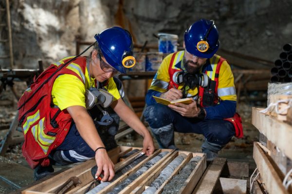 Θεμελιώδης η υιοθέτηση των ESG κριτηρίων στον μεταλλευτικό κλάδο