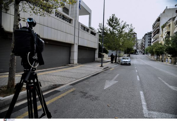 Υπόπτη βαλίτσα στο Εφετείο Αθηνών: Στο σημείο ισχυρές αστυνομικές δυνάμεις και ΤΕΕΜ