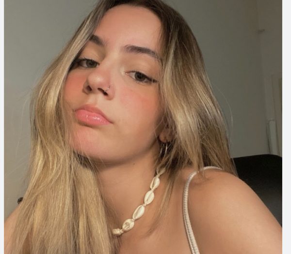 «Το σόϊ σου»: Η Σάντρα και η Χαρά, τα κορίτσια της σειράς και η διαδρομή τους