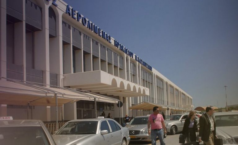 Ηράκλειο: Έφτασε η πρώτη πτήση από το εξωτερικό – Πότε ξεκινά επίσημα η τουριστική περίοδος