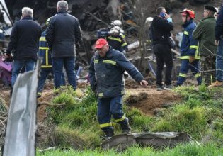 Τέμπη: Επιχειρείται να τεμαχιστεί το τρίτο βαγόνι – Ανατριχιάζει η περιγραφή διασώστη