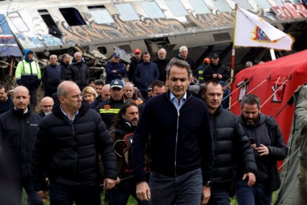 Τέμπη: Τηλεφωνική επικοινωνία Μητσοτάκη – Χριστοδουλίδη