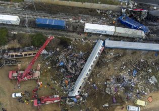 Τέμπη: Οι δραματικές στιγμές πριν και μετά τη φονική σύγκρουση των τρένων