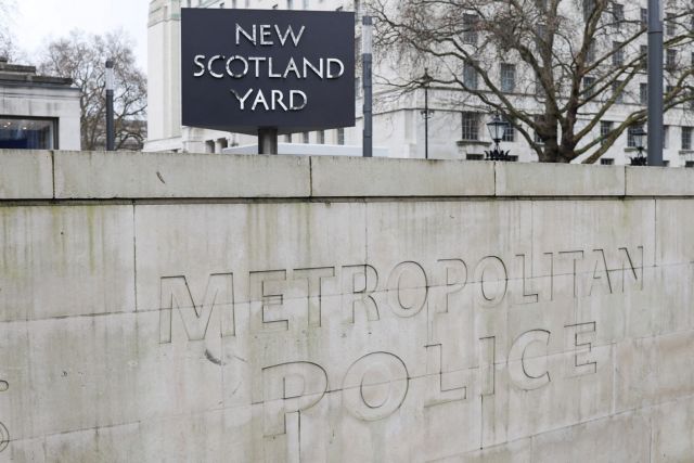 Βρετανία: Έκθεση κόλαφος για την αστυνομία του Λονδίνου – «Θεσμικά ρατσιστική, σεξιστική και ομοφοβική»