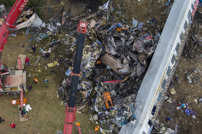 Τέμπη: Ντρέπομαι που είμαι ζωντανή λέει 19χρονη που γλίτωσε