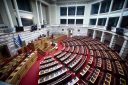 Τέμπη: Στην Βουλή το νομοσχέδιο για τα μέτρα στήριξης συγγενών θυμάτων
