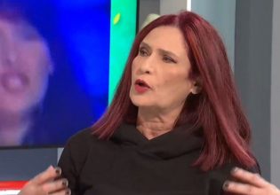 Πωλίνα: «Έμαθε όλο το Χαλάνδρι ότι ήμουν έγκυος» – Η επική φάρσα του Βλάσση Μπονάτσου