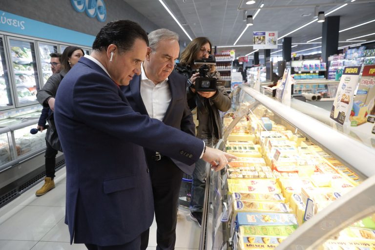 Γεωργιάδης: Έχει αρχίσει να αποδίδει η μάχη κατά της ακρίβειας