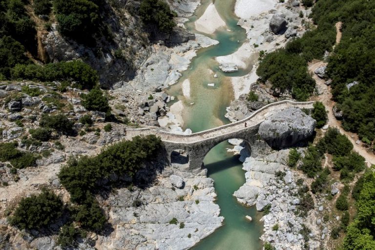 Αώος: Η Αλβανία δημιουργεί εθνικό πάρκο στο τελευταίο ελεύθερο ποτάμι της Ευρώπης