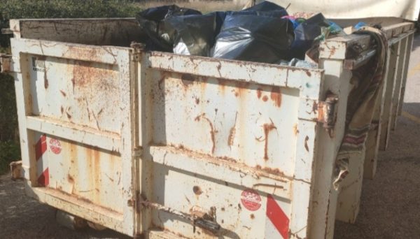 Ωρωπός: Καθαρίζεται το σπίτι της γυναίκας που έπλυναν στην πιλοτή πολυκατοικίας