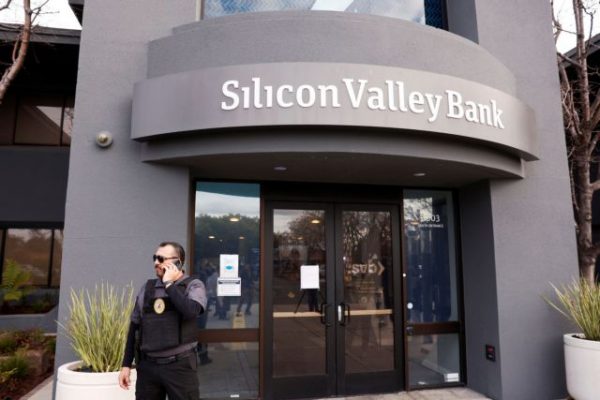 Silicon Valley Bank: Ζητείται εμπλοκή του FBI στις έρευνες για την πτώχευση της