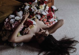 Goodbye, Lindita: Η ιστορία μιας οικογένειας από τον Μάριο Μπανούσι