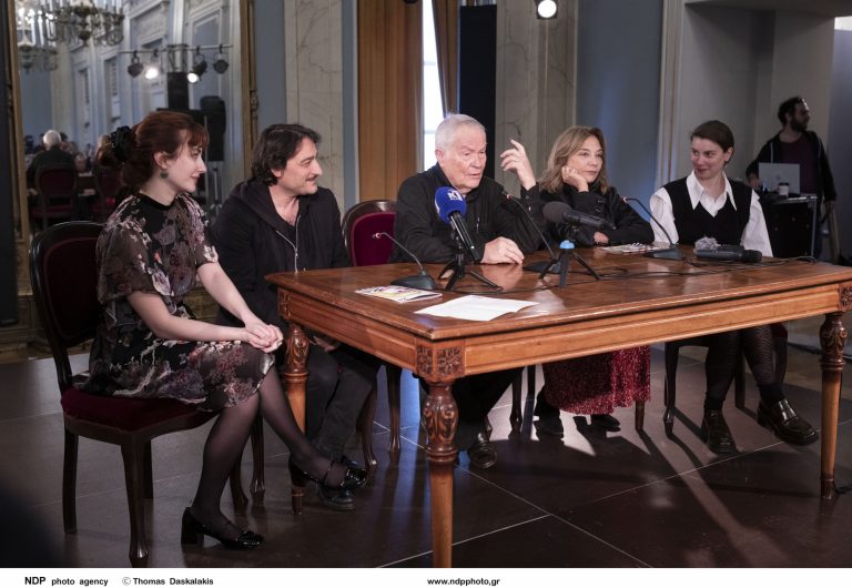 Δημοτικό Θέατρο Πειραιά: Παραστάσεις και συνεργασίες με διεθνείς καλλιτέχνες