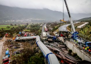 Τέμπη: Τα μοιραία λάθη, οι διαχρονικές παθογένειες και το αναπάντητο ερώτημα για την έκρηξη