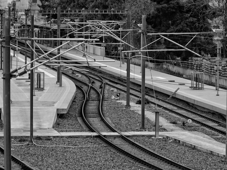 Τέμπη: «Αμαξοστοιχίες χωρίς προσωπικό συνοδείας από το 1991» – Νέα καταγγελία από τον πρόεδρο των μηχανοδηγών