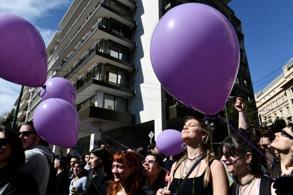 Πανελλαδική απεργία ΓΣΕΕ και ΑΔΕΔΥ την Πέμπτη 16 Μαρτίου για τα Τέμπη