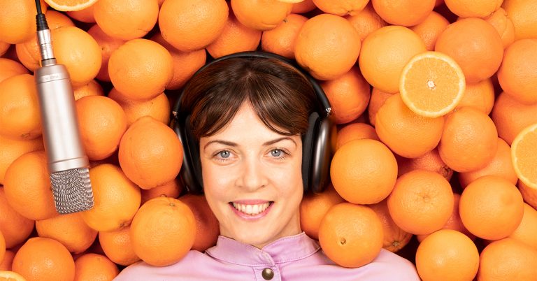 The Orange Show: Στο πρώτο podcast των Public, θα ακούσεις ό,τι πιο hot «παίζει» σήμερα