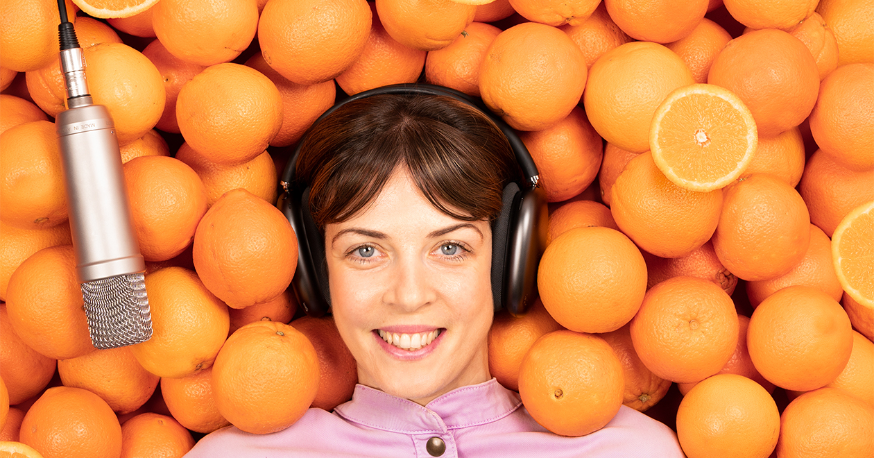 The Orange Show: Στο πρώτο podcast των Public, θα ακούσεις ό,τι πιο hot «παίζει» σήμερα