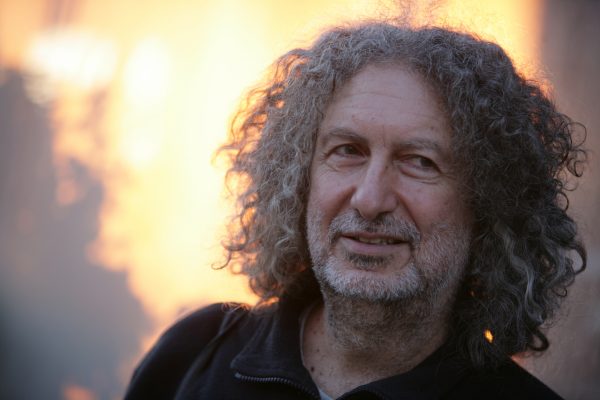 Γιώργος Καζαντζής: Ο Χατζιδάκις διαμόρφωσε ένα τεράστιο κομμάτι της μουσικής μου φυσιογνωμίας