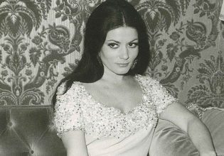 Ζωζώ Σαπουντζάκη: Η τραγική ιστορία με τη μητέρα της