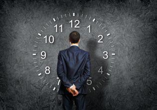 Οι 3 επιστολές του πρωθυπουργού και το ένοχο σήμερα απέναντι στο αύριο