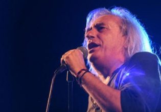 Γιάννης Αγγελάκας: Αναβάλλονται οι συναυλίες του με τους 100ºC μετά το δυστύχημα στα Τέμπη