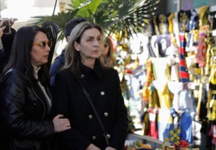 Άλκης Καμπανός: «Ζώα, ζώα!» – Η επίθεση της μητέρας του προς τους 12 κατηγορούμενους