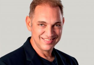 Γεράσιμος Ανδρεάτος: Παρέα με την Κωνσταντίνα στο Χαμάμ