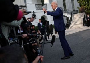 Μπάιντεν: «Δεν έχει τελειώσει ακόμη» η τραπεζική κρίση – Κάνουμε «ό,τι είναι δυνατόν»