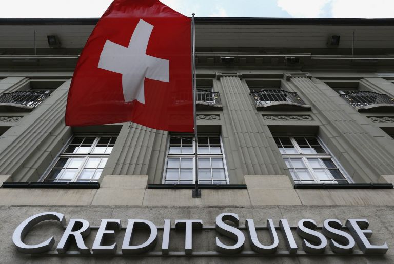 UBS: Προσφέρει ένα δισ. δολάρια  για την εξαγορά της Credit Suisse