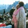 Έφυγε από τη ζωή η γυναίκα του ζευγαριού στη θρυλική φωτογραφία του άλμπουμ του Woodstock