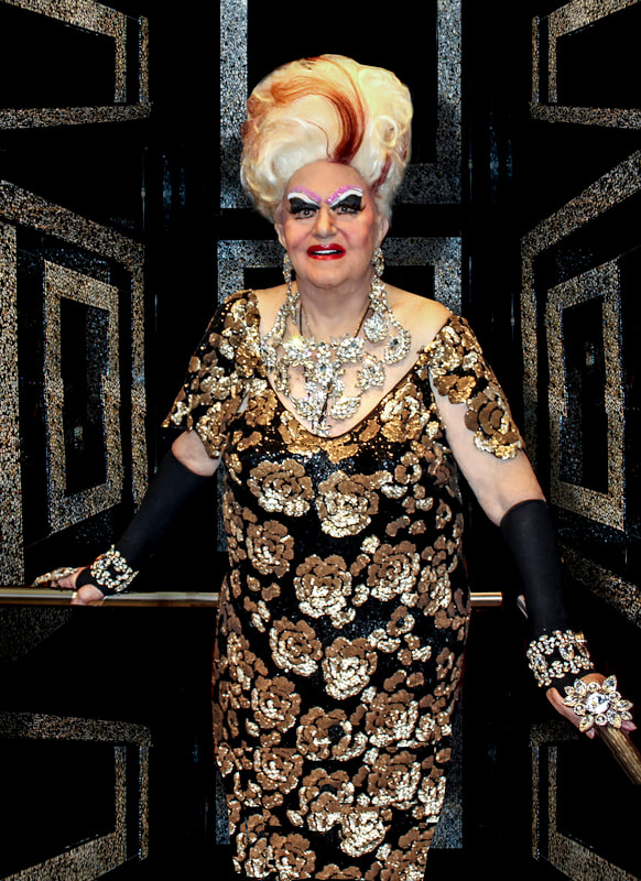 Πέθανε η γηραιότερη εργαζόμενη drag queen στον κόσμο