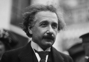 Η τραγική ιστορία για το πώς κλάπηκε ο εγκέφαλος του Αϊνστάιν