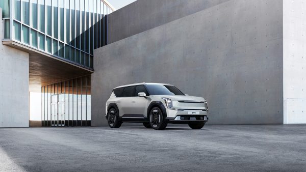 KIA EV9: Πληθωρική ηλεκτροκίνηση