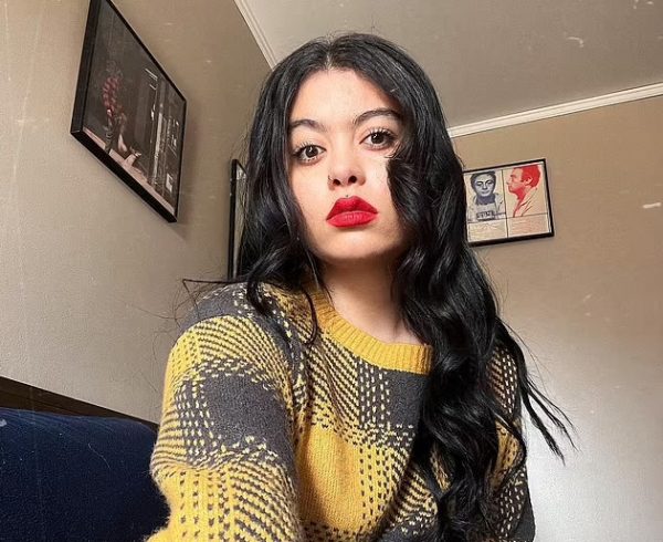 Βρετανία: Νεαρή χρήστρια του TikTok χειραγωγεί τους ανθρώπους για προσωπική της ευχαρίστηση