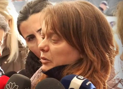 Τέμπη: Η σπαρακτική έκκληση μητέρας που ψάχνει το παιδί της – «Δεν είναι σε καμία λίστα»