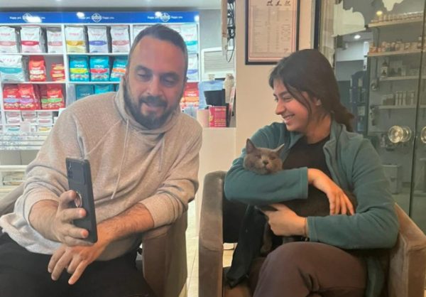 Σεισμός στην Τουρκία: Σώθηκε και μετά από ένα μήνα βρήκε και το γάτο της