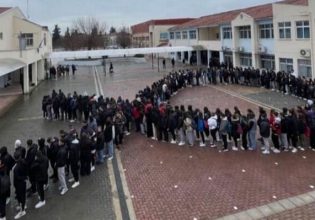 Τέμπη: Συγκλονιστικά μηνύματα για την τραγωδία στέλνουν μαθητές μέσα από τα σχολεία τους