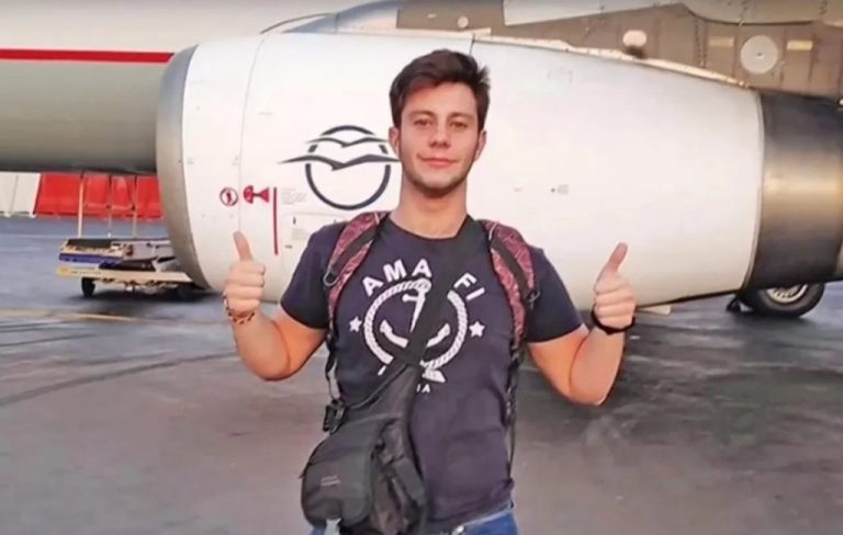 Τέμπη – Συγκλονίζει η γιαγιά του Γεράσιμου: «Στην πρώτη αξονική είπαν ότι το παιδί είναι νεκρό και μετά…»