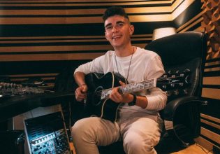 Eurovision 2023: Κυκλοφόρησε το τραγούδι του Victor Vernicos που θα εκπροσωπήσει την Ελλάδα