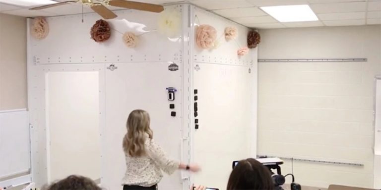 Πυροβολισμοί στις ΗΠΑ: Αλεξίσφαιρο δωμάτιο σε σχολείο στην Αλαμπάμα για προστασία των μαθητών