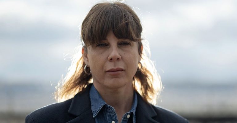 Γιατί την ταινία της Νίνας Μαρίας Πασχαλίδου για τις γυναικοκτονίες πρέπει να τη δουν όλοι οι άντρες