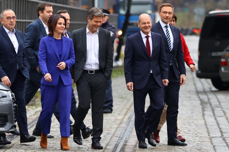 Γερμανία: Με συμφωνία για το κλίμα αμβλύνθηκαν οι διαφωνίες στον κυβερνητικό συνασπισμό