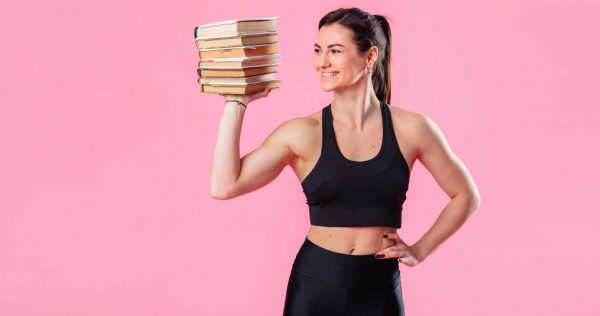 Γυμναστική: Πετσέτα, σπουπόξυλο, καρέκλα – Πώς να γυμναστείτε στο σπίτι