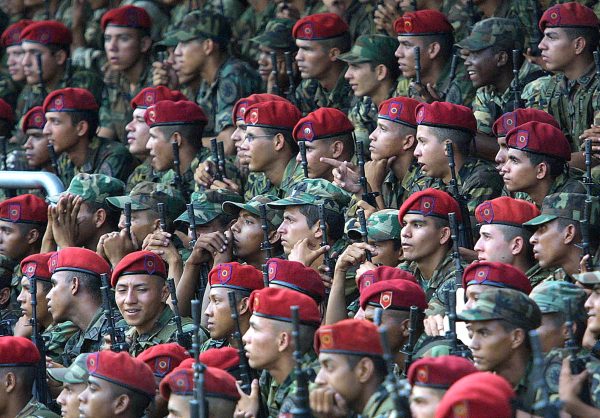 Βενεζουέλα: Σπουδαία απόφαση – Αποποινικοποίησε την ομοφυλοφιλία στον στρατό