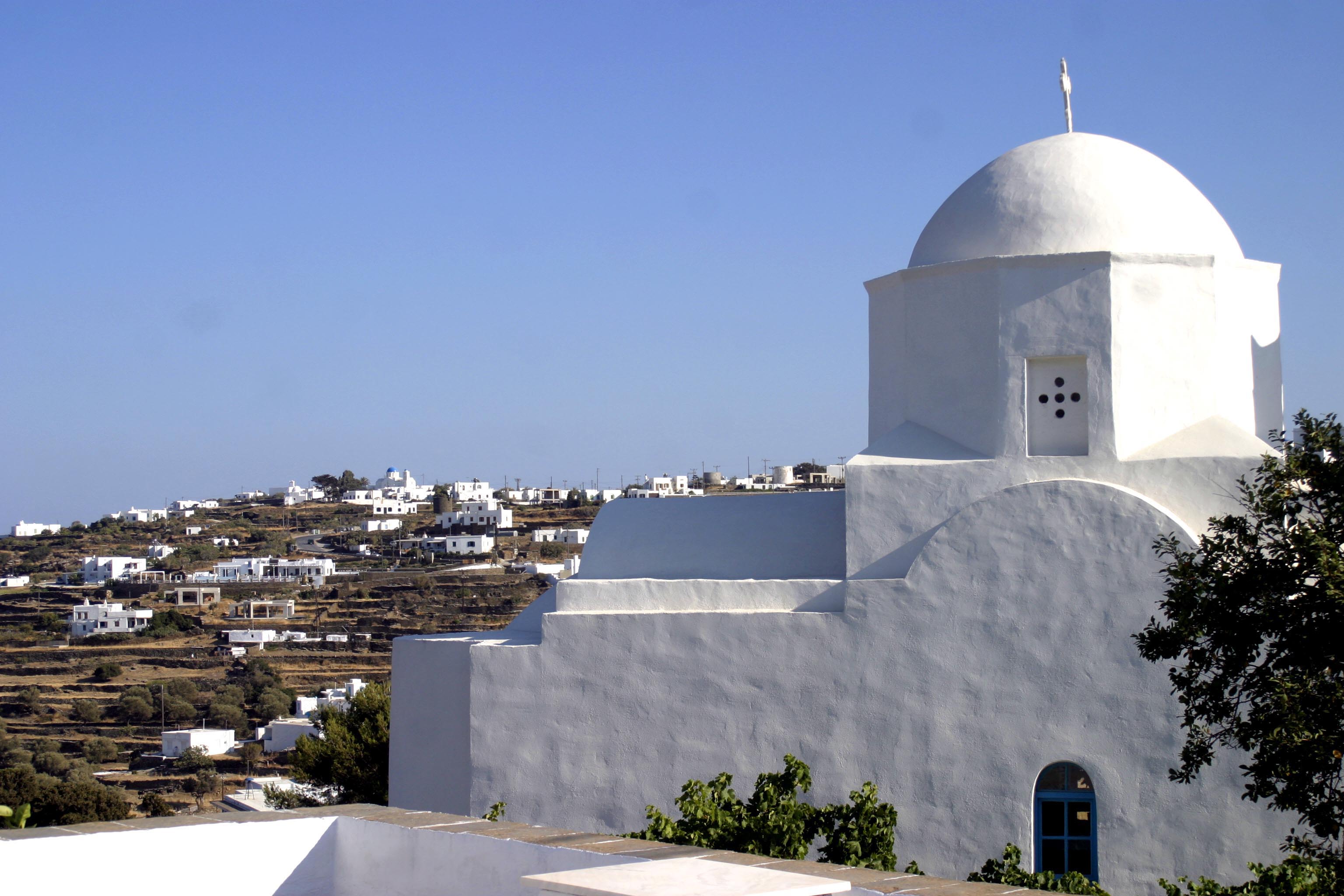 Σίφνος: Αυτό είναι το ελληνικό νησί που θα προτιμήσουν φέτος οι τουρίστες από Γερμανία και Αυστρία