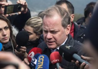 Τέμπη: Παρών στην επιτροπή της Βουλής ο Κώστας Καραμανλής