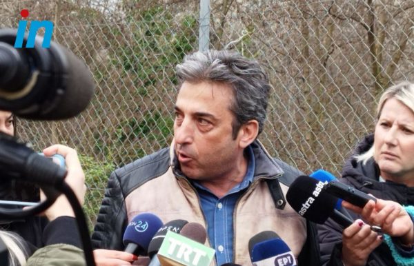 Τέμπη: «Είμαστε στο σκοτάδι» λέει πατέρας αγνοούμενου